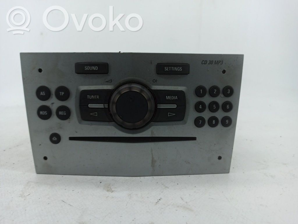 Opel Corsa D Panel / Radioodtwarzacz CD/DVD/GPS 
