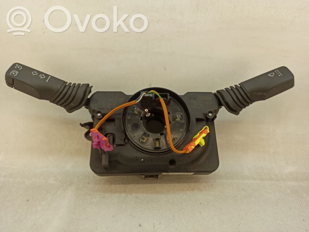 Opel Astra H Otros interruptores/perillas/selectores 