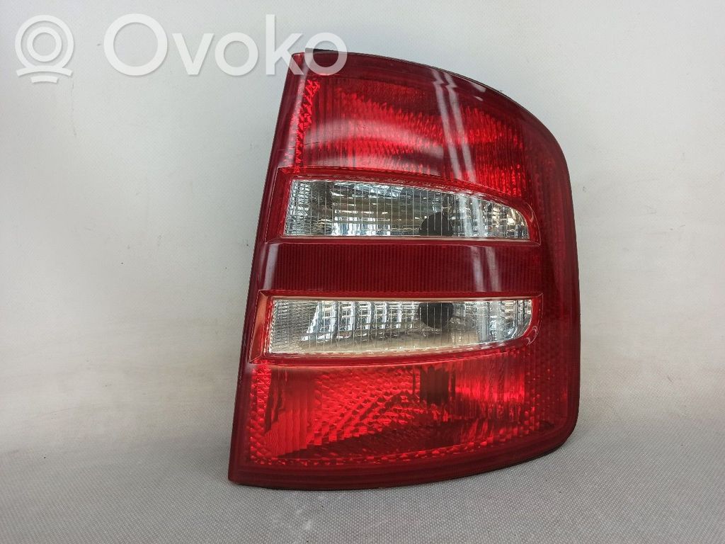 Skoda Fabia Mk1 (6Y) Lampă spate în caroserie 