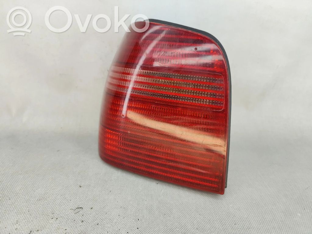 Volkswagen Polo III 6N 6N2 6NF Luci posteriori del portellone del bagagliaio