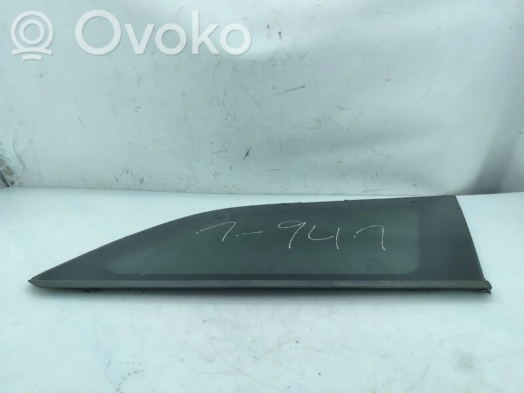 Vidrio lateral trasero   43R004589P