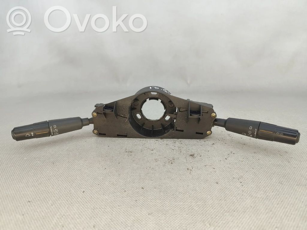 Peugeot 106 Sonstige Schalter / Griffe / Umschalter 