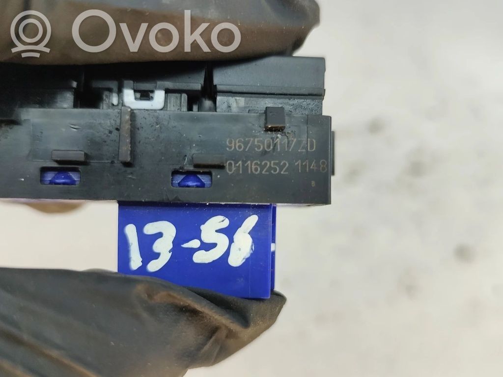 Bouton interrupteur programme de stabilité ESP   96750117ZD,4PINOS