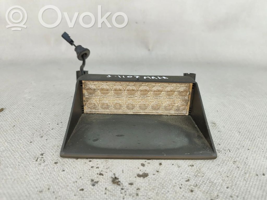 Opel Corsa B Kolmas/lisäjarruvalo 