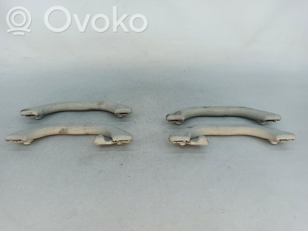 Audi A4 S4 B5 8D Maniglia interna tetto anteriore 