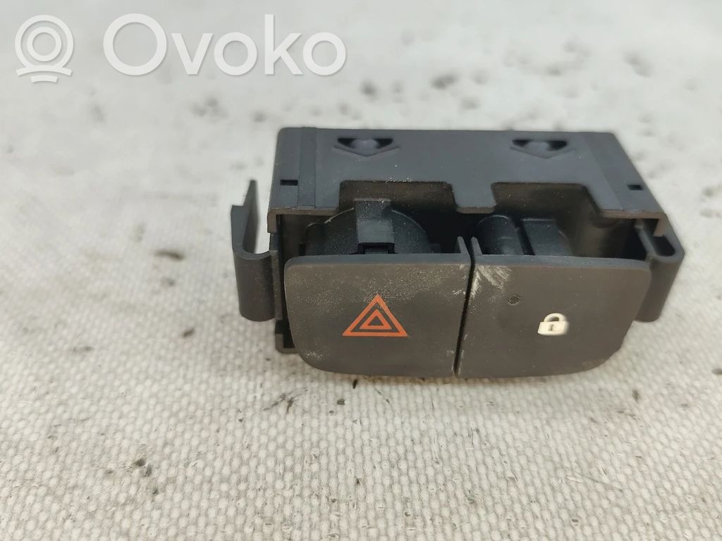 Renault Trafic III (X82) Przycisk świateł awaryjnych 