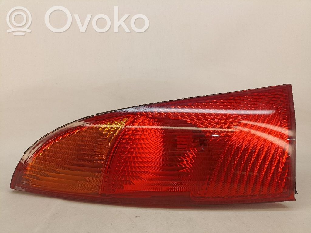 Feux arrière sur hayon   XS4113405A,2PINOS,3PINOS