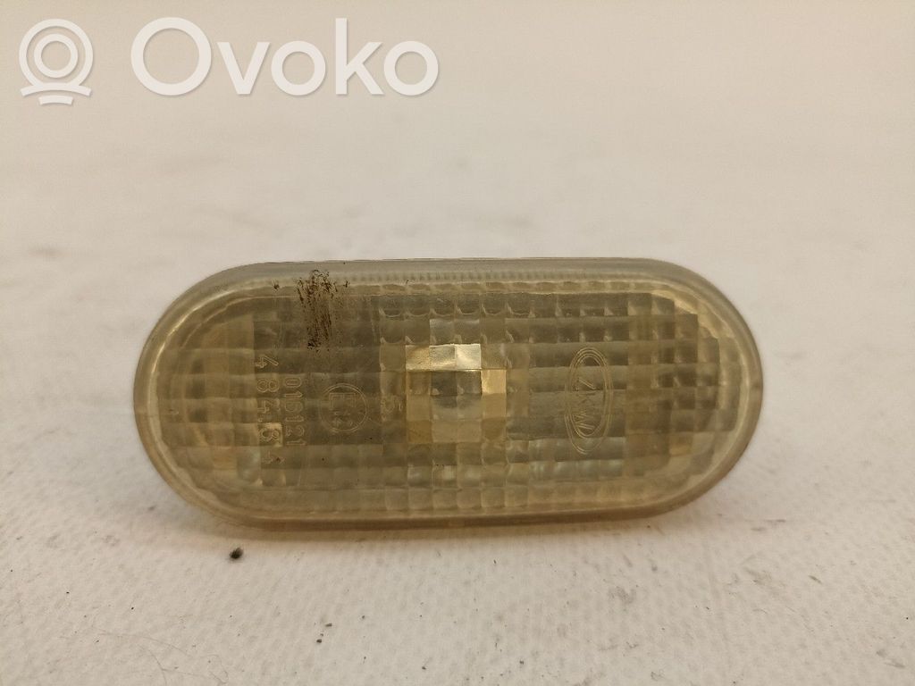 Volkswagen Golf IV Clignotant de pare-chocs avant 