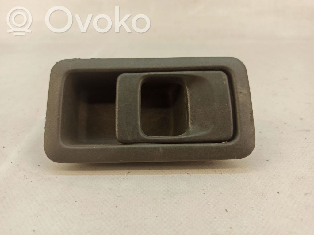 Volvo 440 Klamka wewnętrzna drzwi przednich 