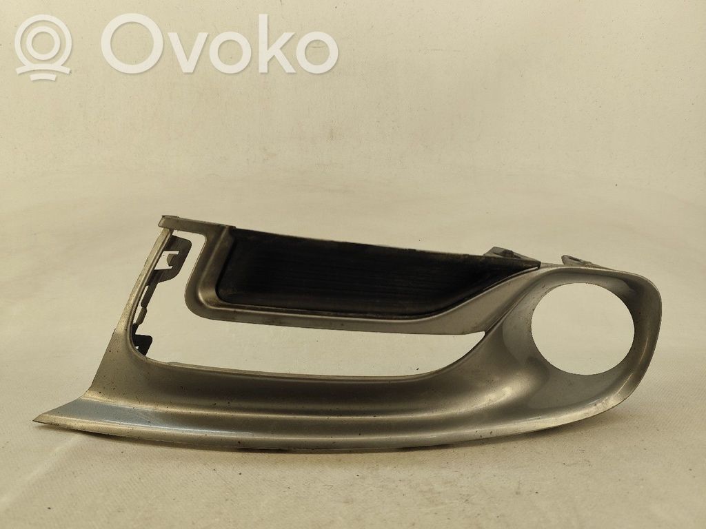 Front grill   261A30973R,ESQUERDO,FAROLNEVOEIRO