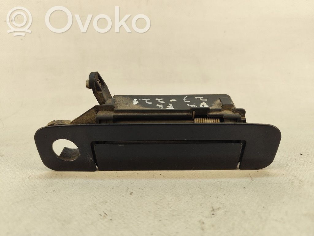 Etuoven ulkokahva   8D0837208A,4D0837206,8A0837206