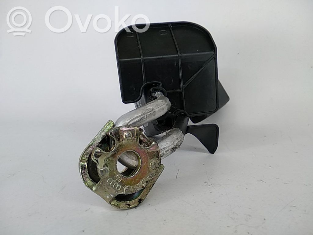 Audi A4 S4 B7 8E 8H Gurtschloss hinten Mitte 