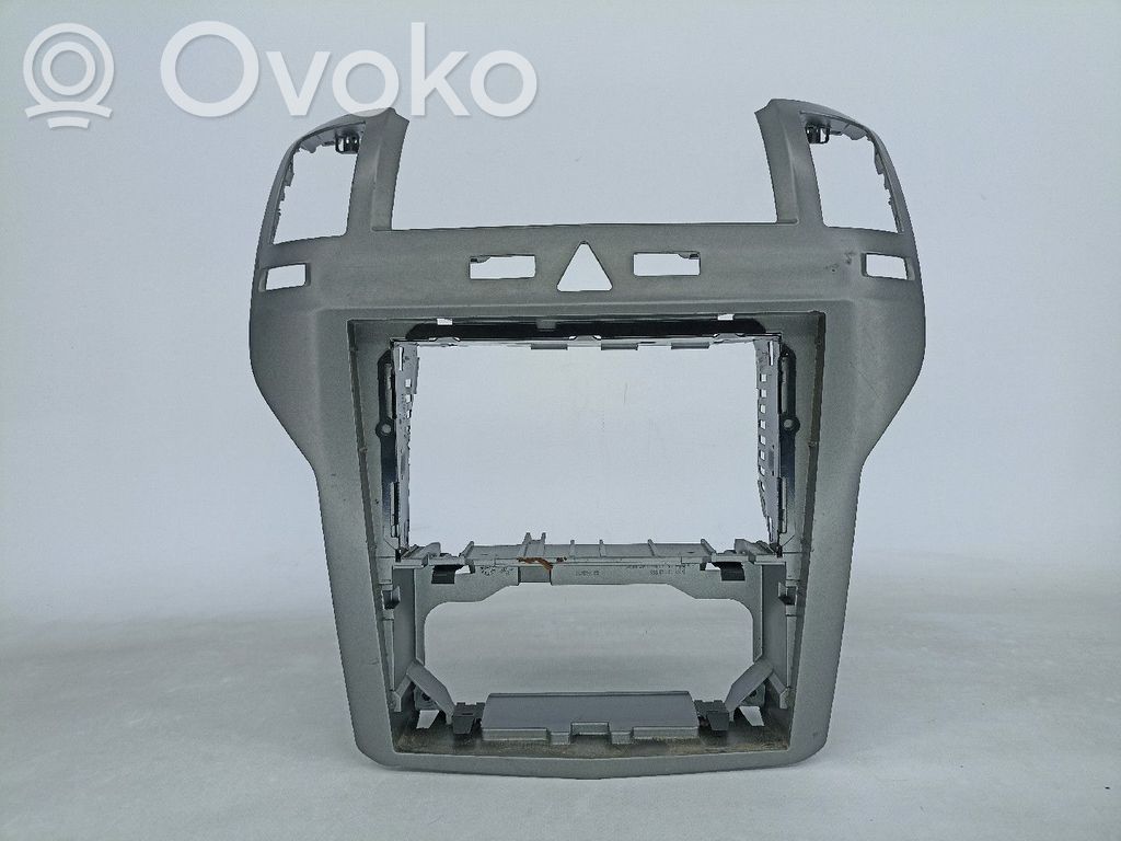Opel Zafira B Rămă unitate radio/GPS 