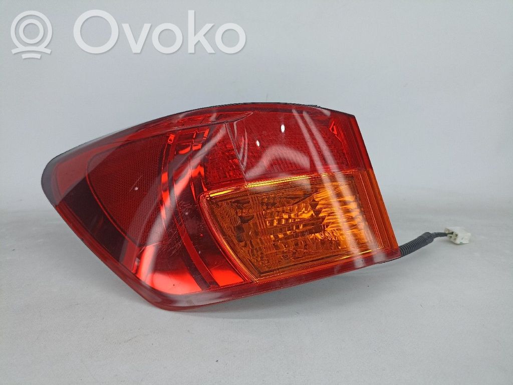 Lexus IS 220D-250-350 Lampă spate în capacul portbagajului