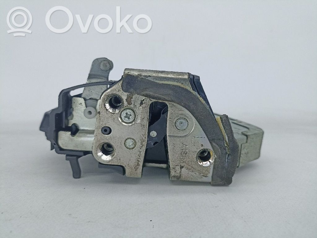 Lexus IS 220D-250-350 Serratura portiera posteriore