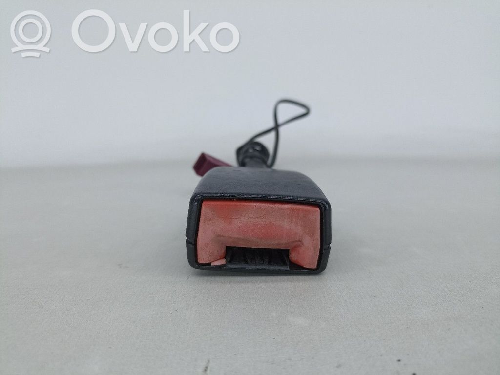 Etuistuimen turvavyön solki   AV11R61209AC,34072336