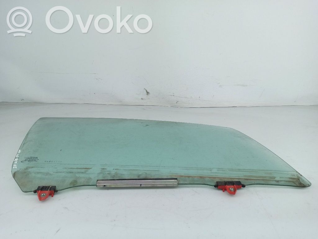 Toyota Yaris Vitre de fenêtre porte avant (4 portes)