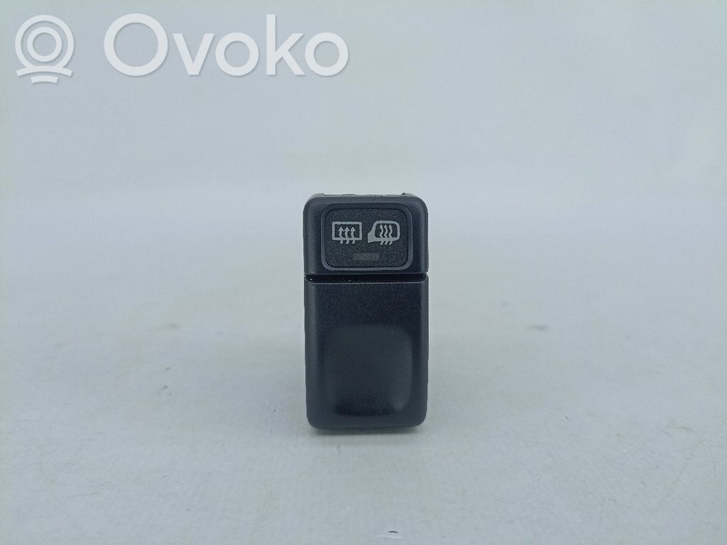 Tuulilasinlämmittimen kytkin   9128263