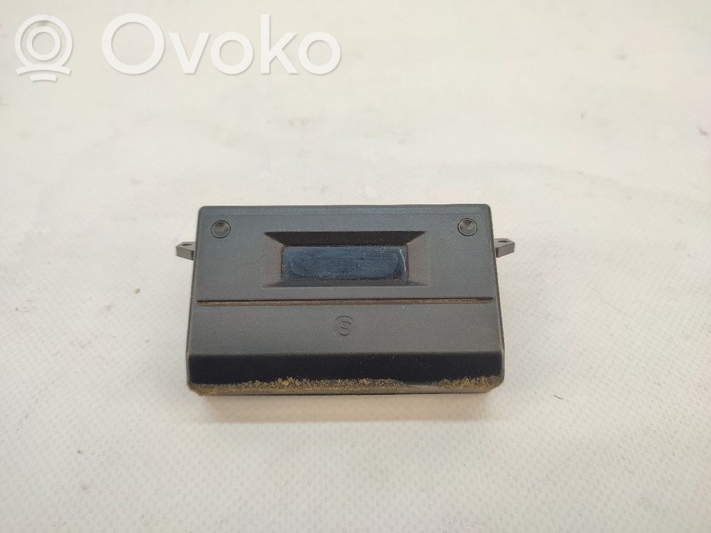 Kello   B806