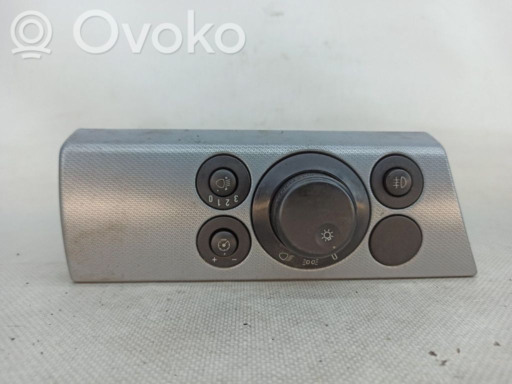 Opel Astra H Interrupteur d’éclairage 