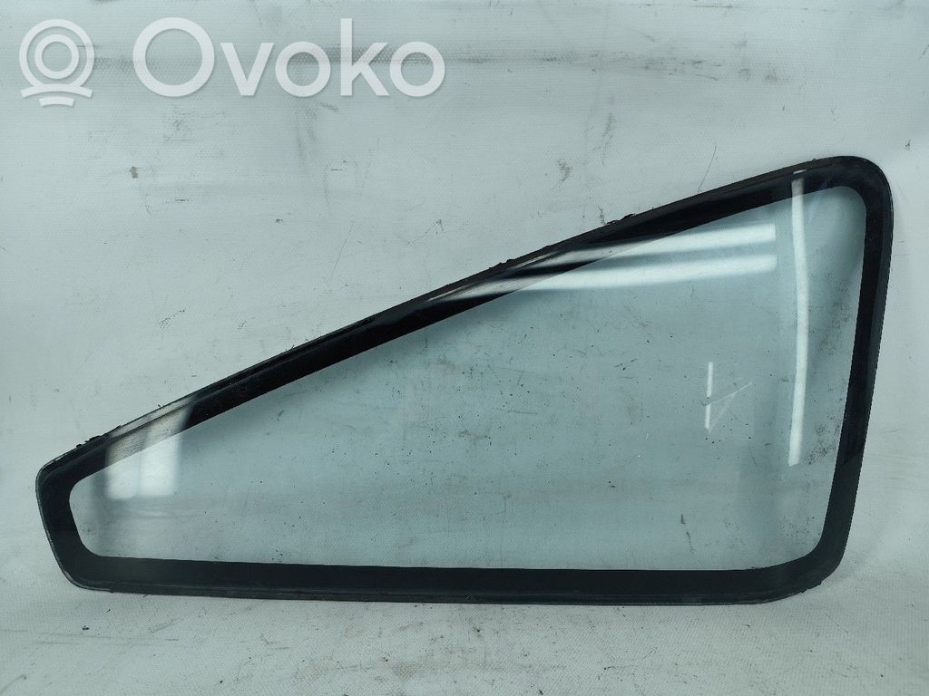 Rear side window