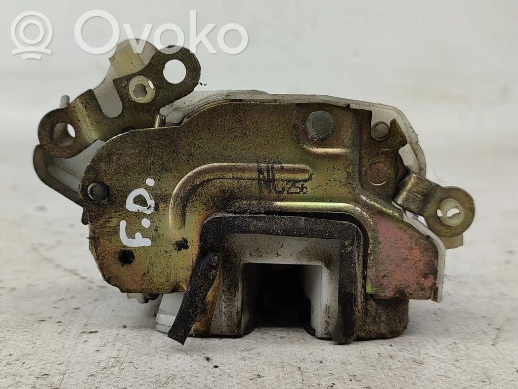 Etuoven lukko