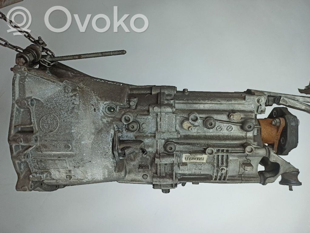 Manual 5 speed gearbox   BEY