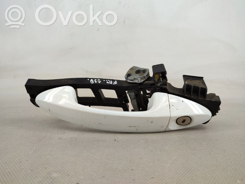 Etuoven ulkokahva   8A61A224A37