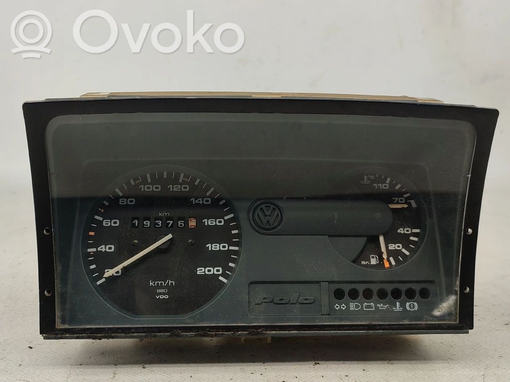 Volkswagen Polo II 86C 2F Tachimetro (quadro strumenti)