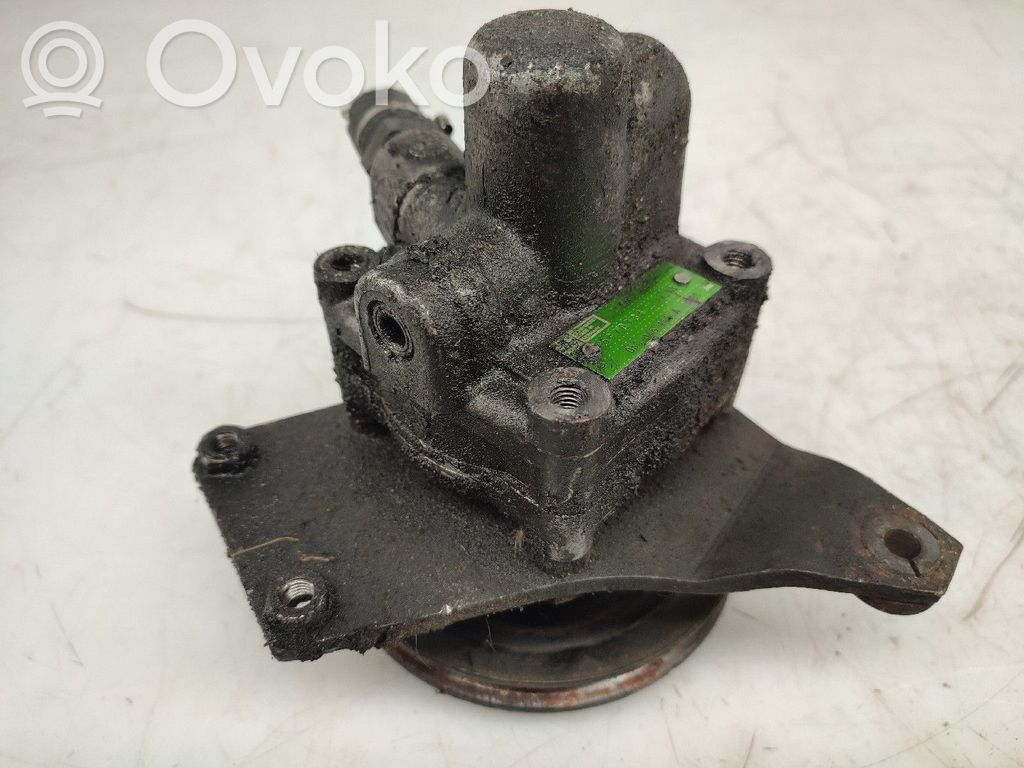 Power steering pump   050145155A