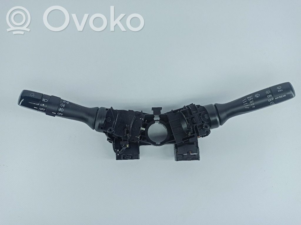 Toyota Yaris Alte comutatoare/butoane 