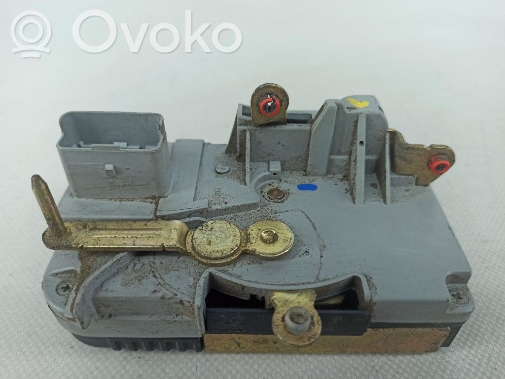 Etuoven lukko