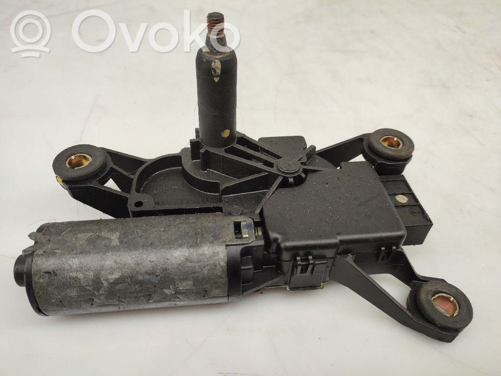 Rear window wiper motor   840237204,24012949