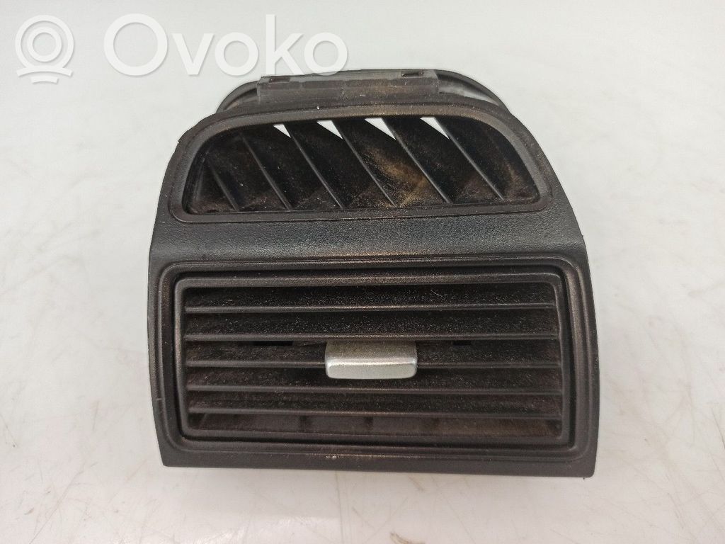 Fiat Linea Kojelaudan keskiosan tuuletussuuttimen ritilä 
