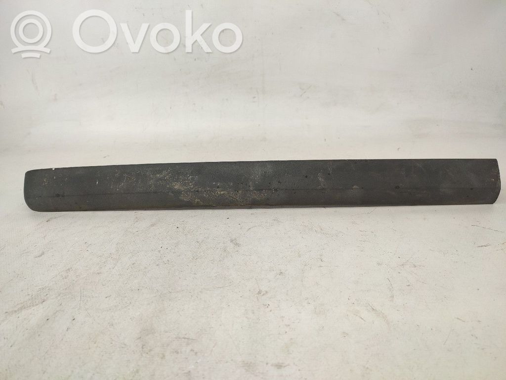 Šoninė apdaila (prie lango)   DRT,9228481