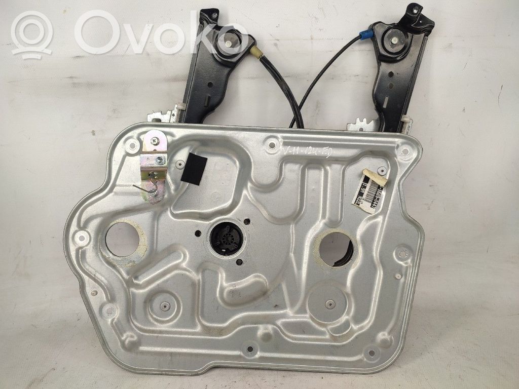Nissan Qashqai+2 Macara geam față fără motor 