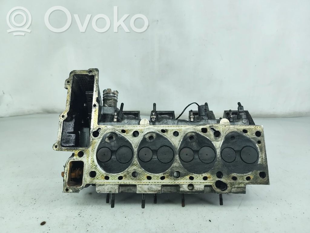 Culasse moteur   2244977