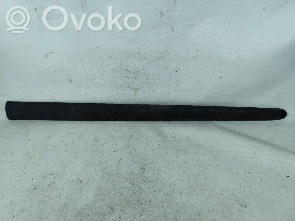 Peugeot 206 Rivestimento della portiera anteriore (modanatura)