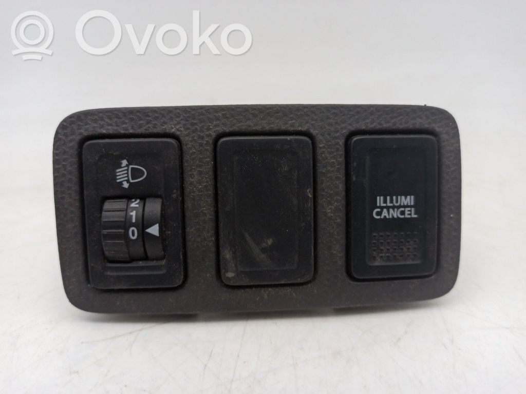 Suzuki Swift I Interruttore/pulsante di controllo multifunzione
