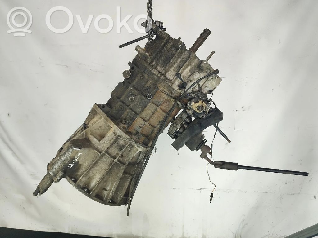 Land Rover Defender Mechaninė 5 pavarų dėžė 