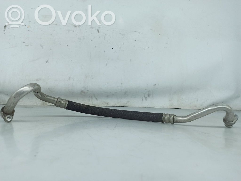 Ilmastointilaitteen putki (A/C)   924804EB0B