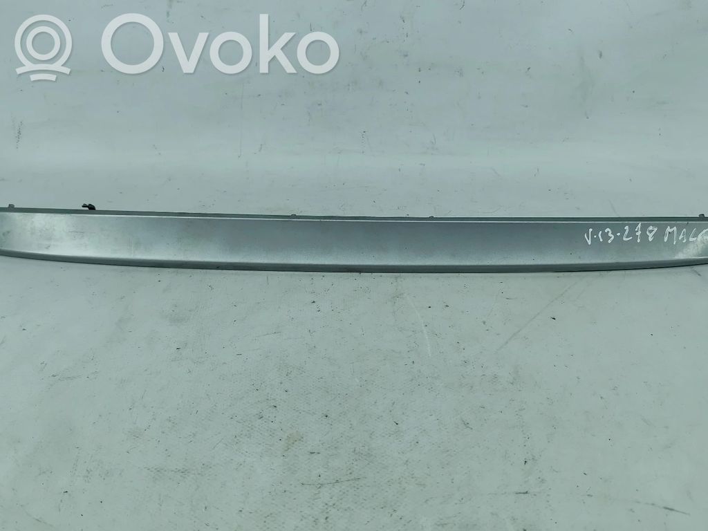 Peugeot 307 Garniture latéral de hayon / coffre 