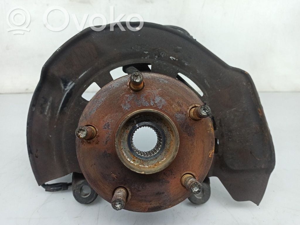 Toyota Avensis T270 Etupyörän navan laakerikokoonpano