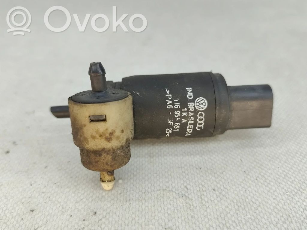 Windscreen/windshield washer pump   1J6955651,2PINOS
