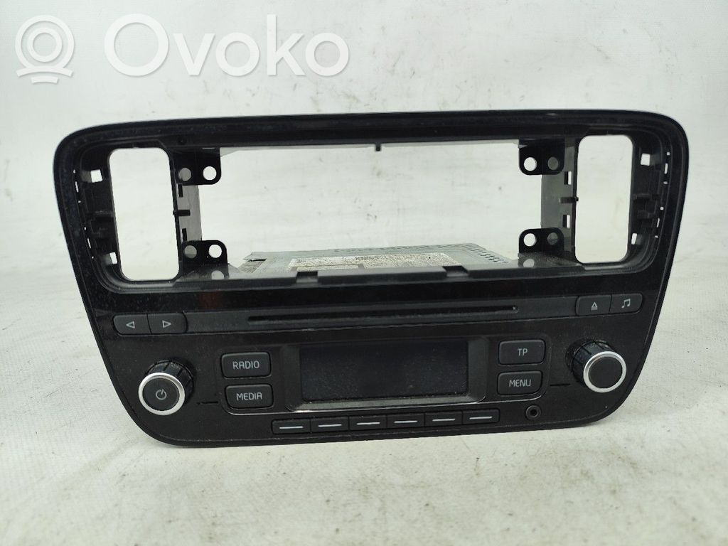 Panel / Radioodtwarzacz CD/DVD/GPS   1S0035156,MFVW105A