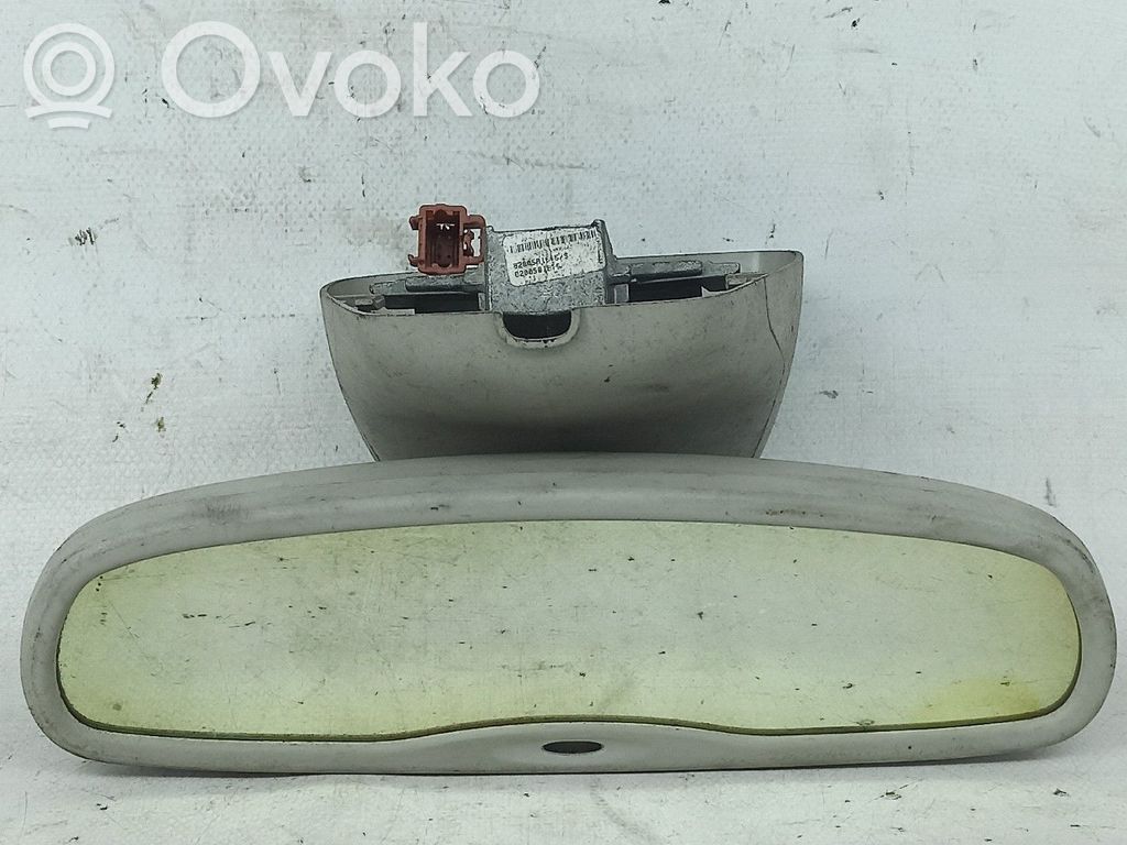 Lusterko wsteczne   8200581875