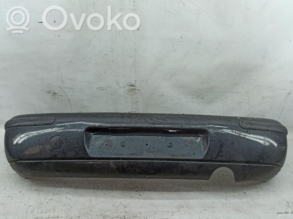 Mazda 323 F Parachoques 
