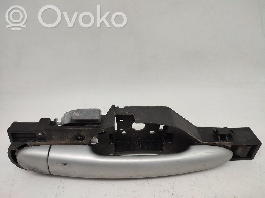 Renault Clio III Poignée extérieure de porte arrière 
