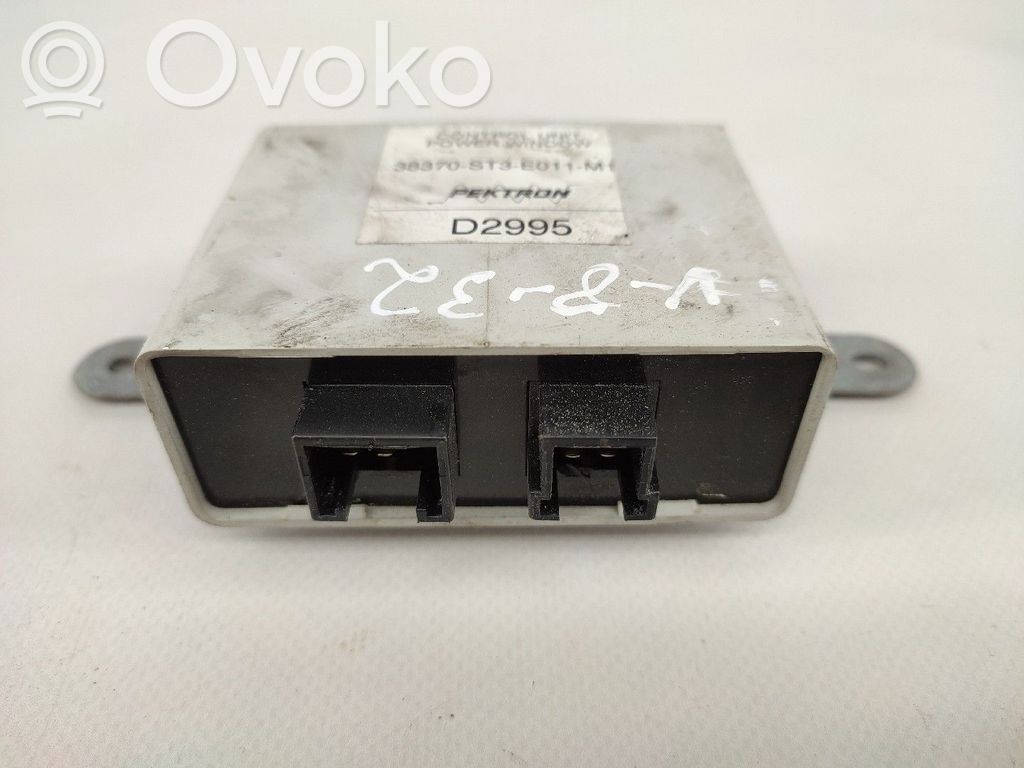 Engine control unit/module   38370ST3E011M1