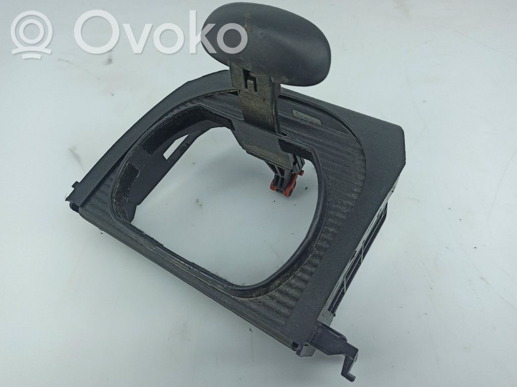Mercedes-Benz E W211 Garniture de colonne de volant